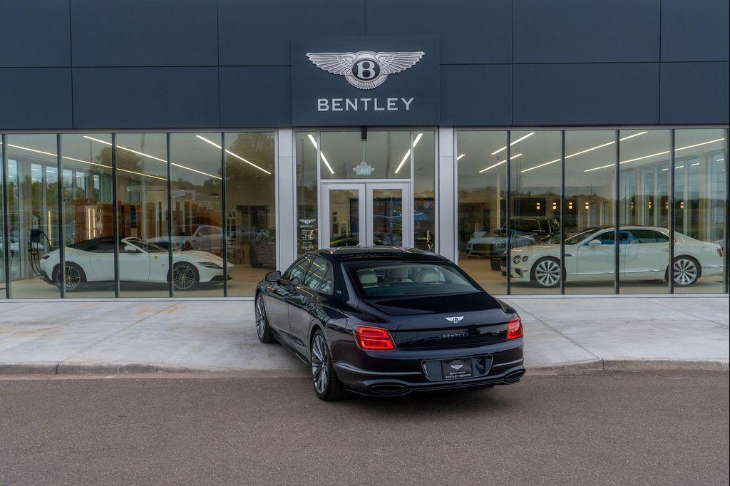 new 2025 Bentley Flying Spur car