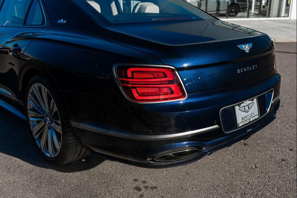 new 2025 Bentley Flying Spur car