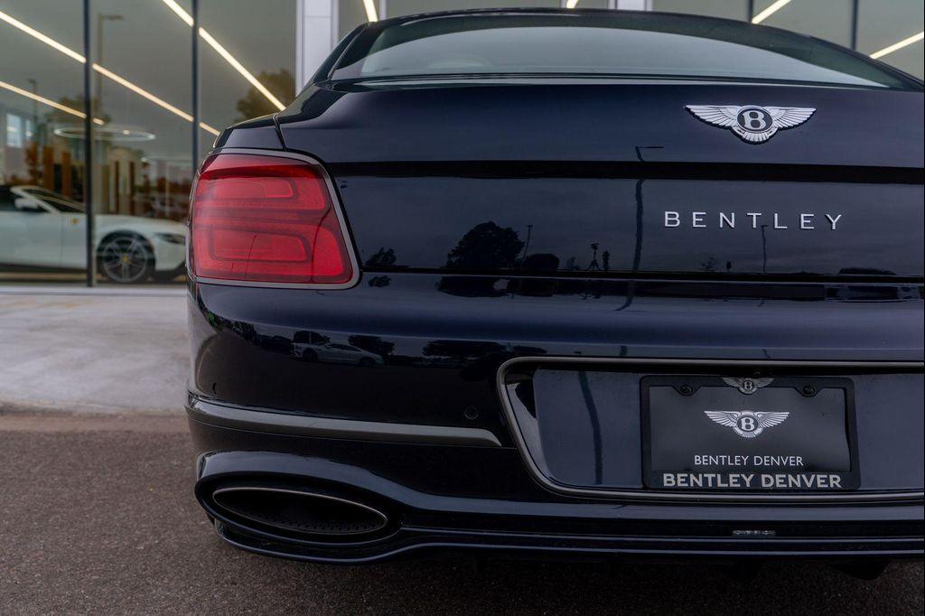 new 2025 Bentley Flying Spur car