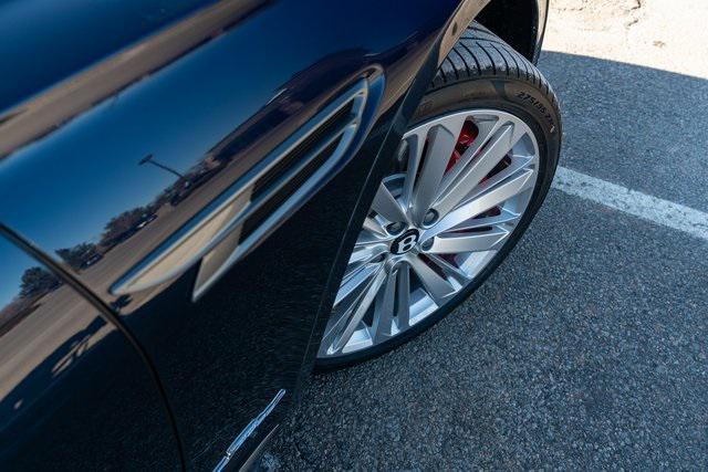 new 2025 Bentley Flying Spur car, priced at $331,750