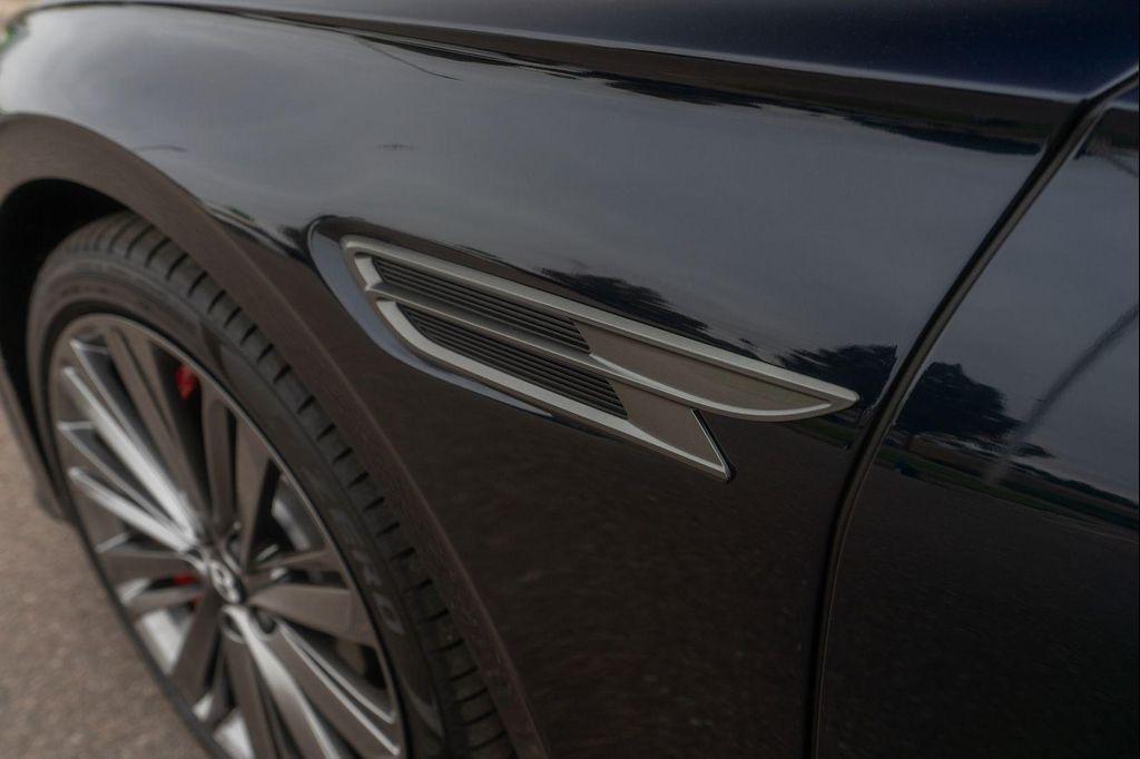 new 2025 Bentley Flying Spur car