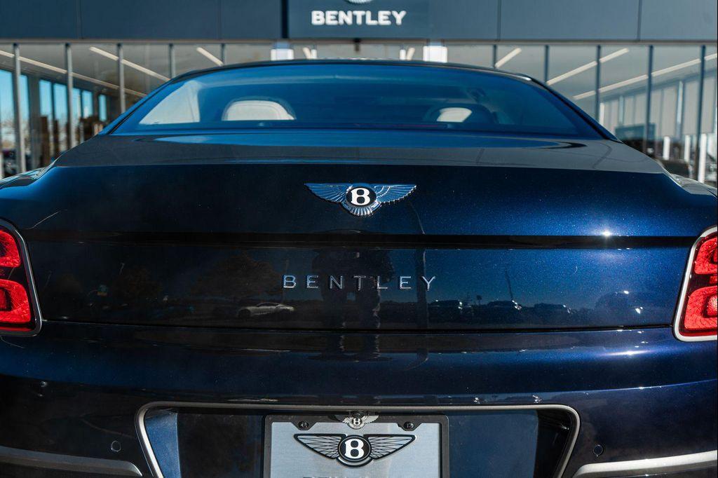 new 2025 Bentley Flying Spur car