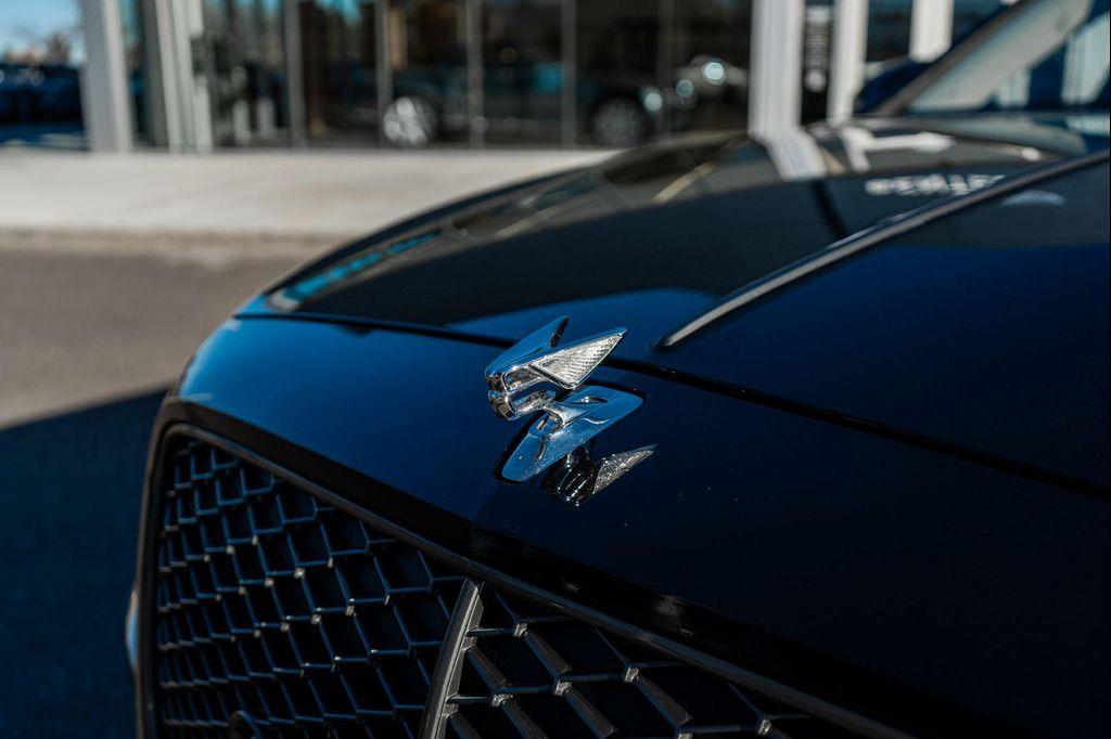 new 2025 Bentley Flying Spur car