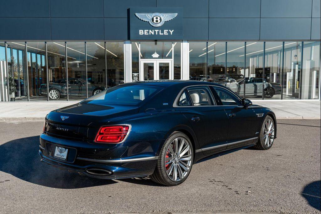 new 2025 Bentley Flying Spur car