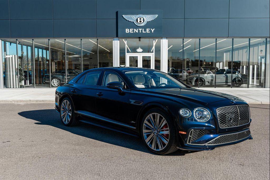 new 2025 Bentley Flying Spur car