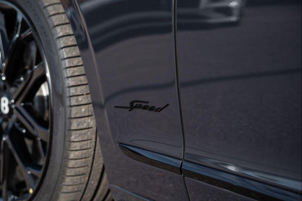 new 2025 Bentley Flying Spur car, priced at $353,095