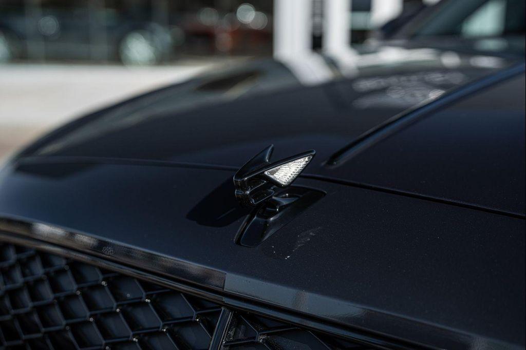 new 2025 Bentley Flying Spur car, priced at $353,095