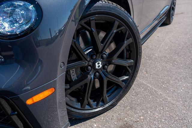 new 2025 Bentley Flying Spur car, priced at $353,905