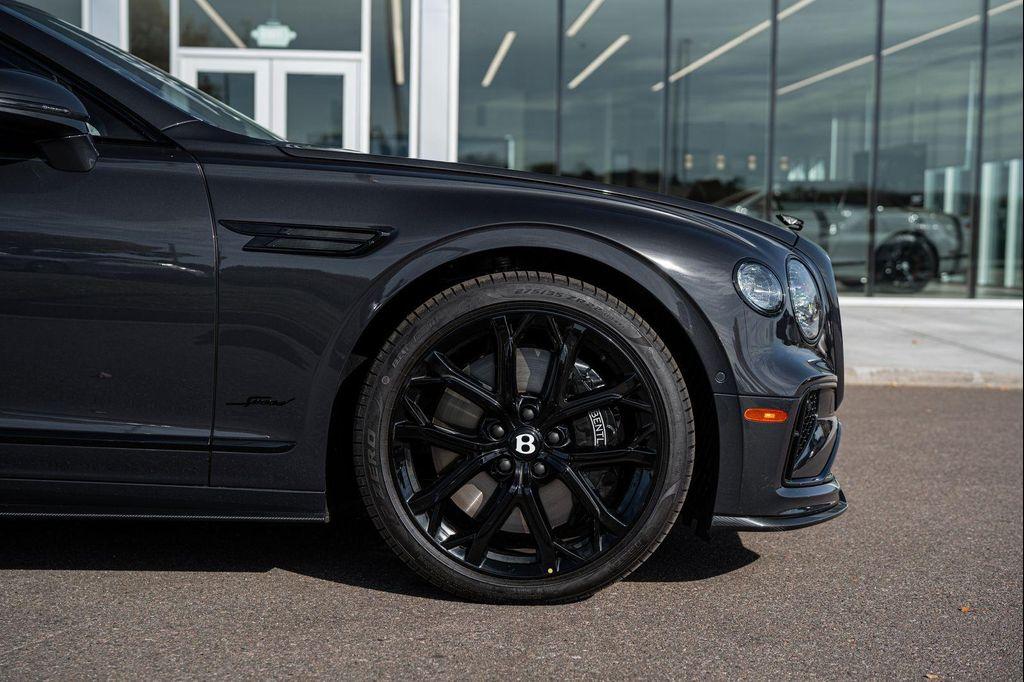 new 2025 Bentley Flying Spur car, priced at $353,095