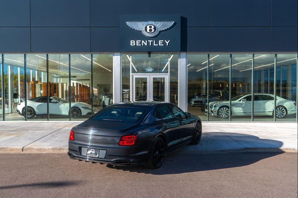 new 2025 Bentley Flying Spur car, priced at $353,095