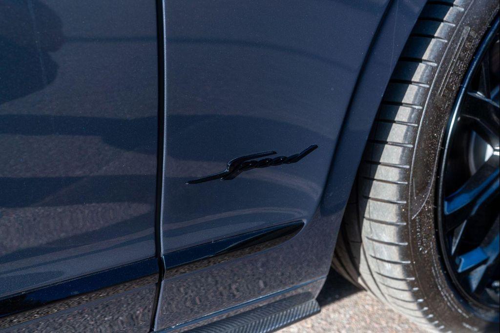 new 2025 Bentley Flying Spur car, priced at $353,095