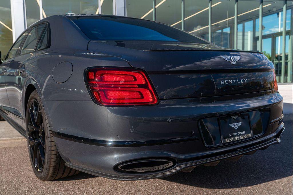 new 2025 Bentley Flying Spur car, priced at $353,095