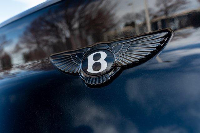new 2025 Bentley Bentayga car