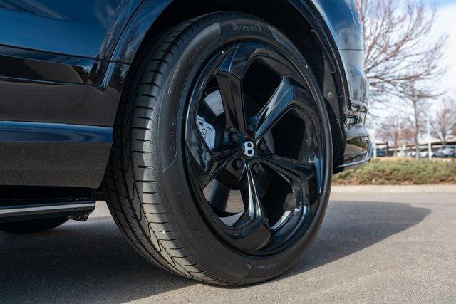 new 2025 Bentley Bentayga car