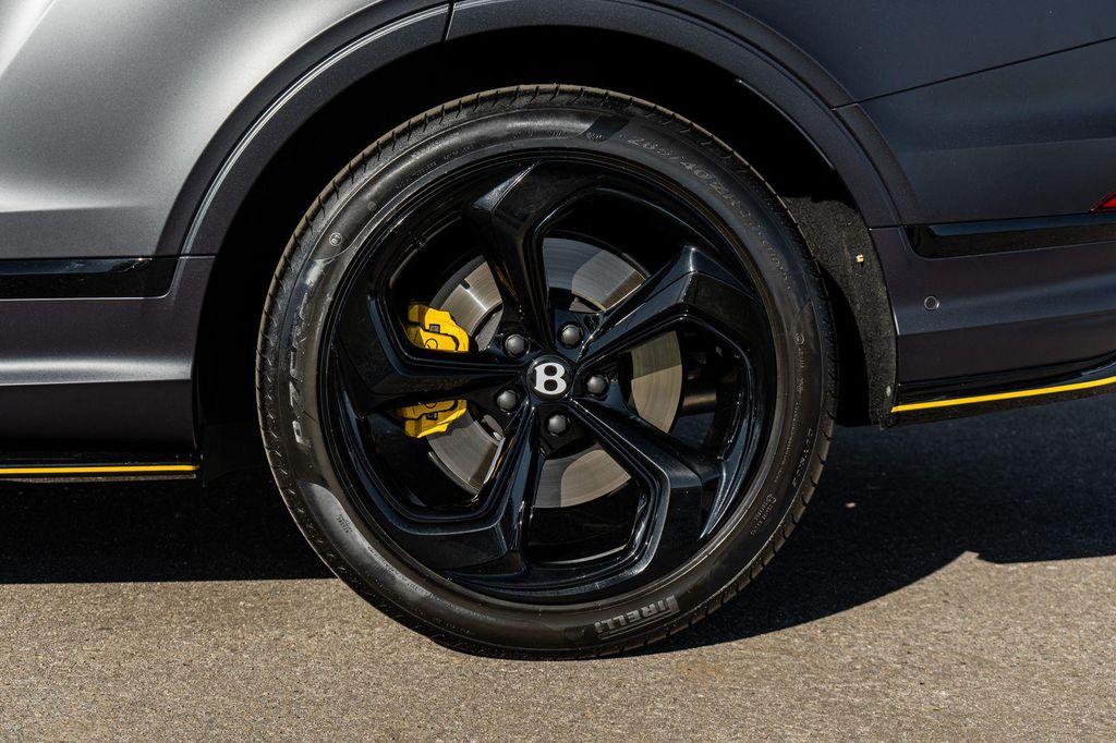 used 2025 Bentley Bentayga car, priced at $289,900