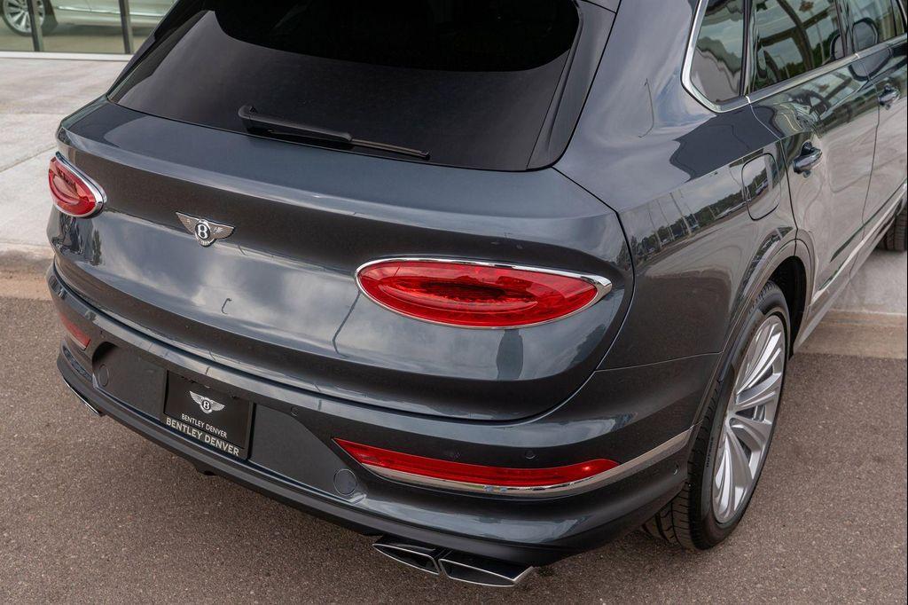 new 2025 Bentley Bentayga car