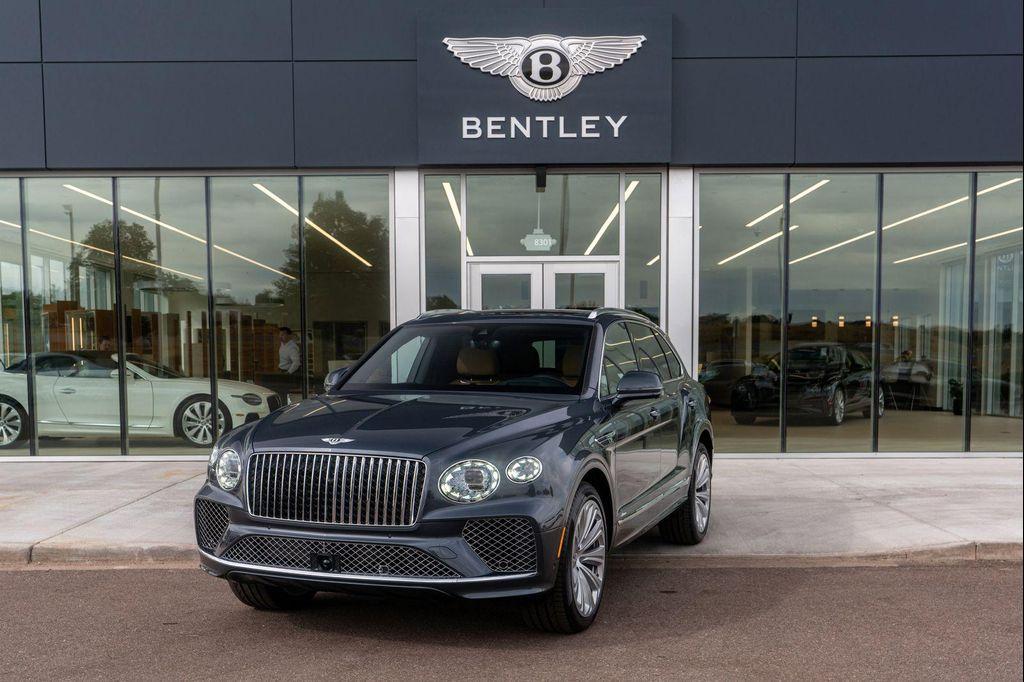 new 2025 Bentley Bentayga car