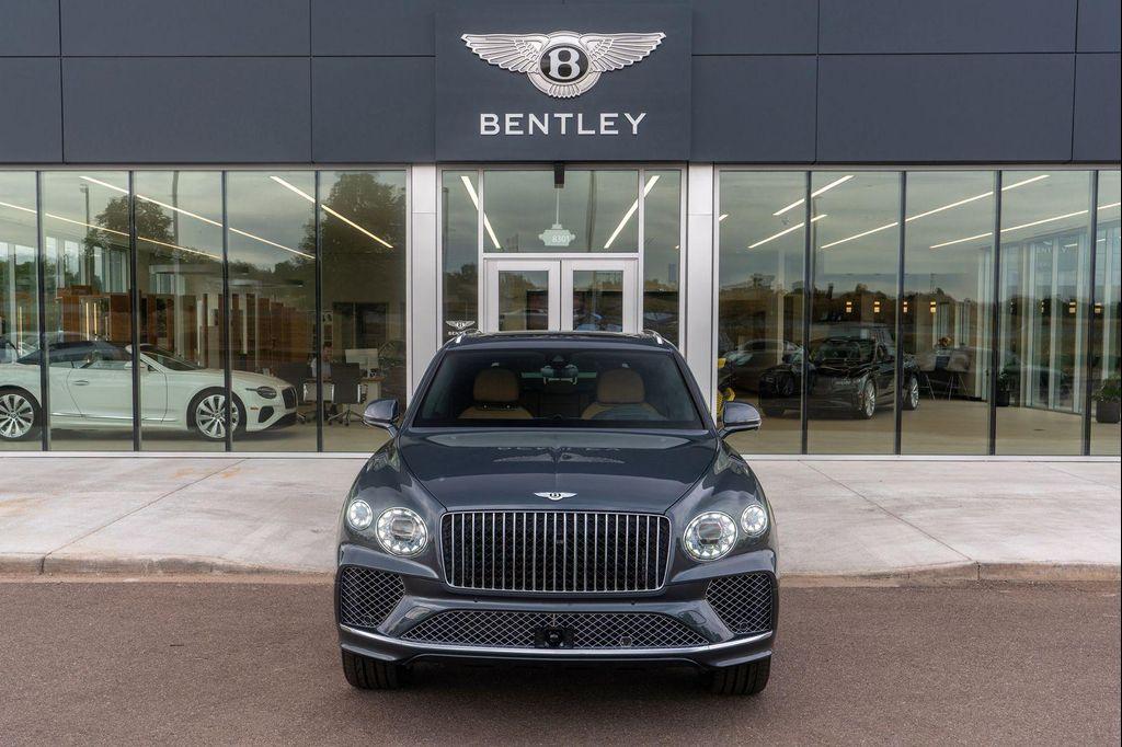new 2025 Bentley Bentayga car