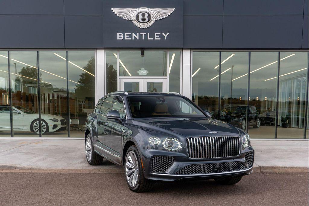 new 2025 Bentley Bentayga car