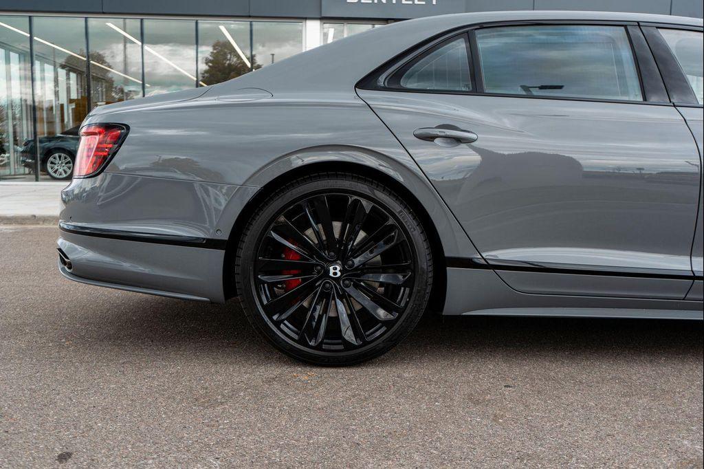 new 2025 Bentley Flying Spur car