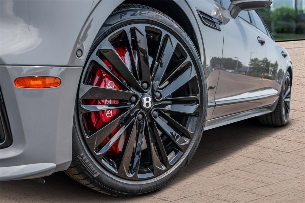new 2025 Bentley Flying Spur car, priced at $334,400
