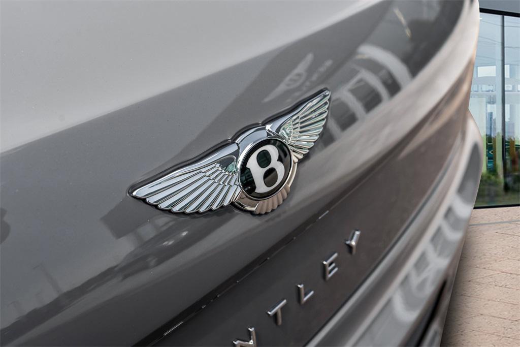 new 2025 Bentley Flying Spur car, priced at $334,400