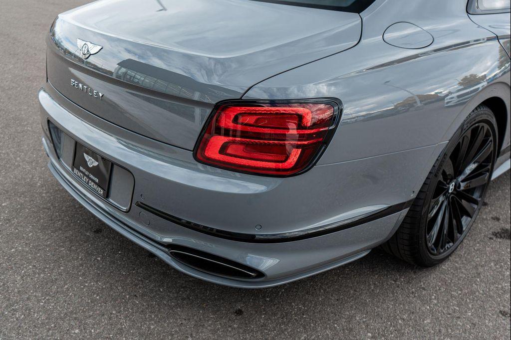 new 2025 Bentley Flying Spur car