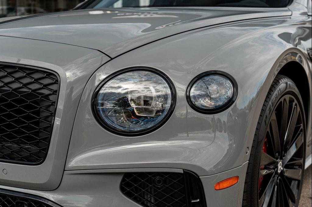 new 2025 Bentley Flying Spur car