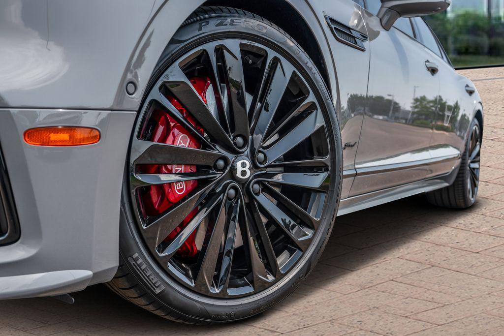 new 2025 Bentley Flying Spur car, priced at $334,400