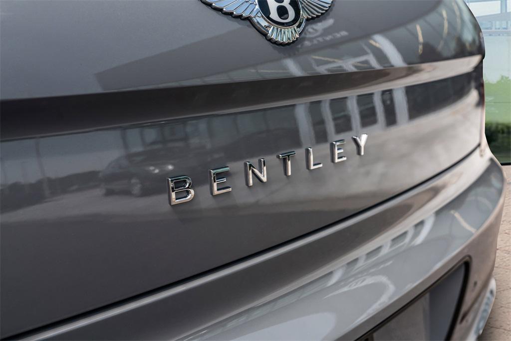 new 2025 Bentley Flying Spur car, priced at $334,400