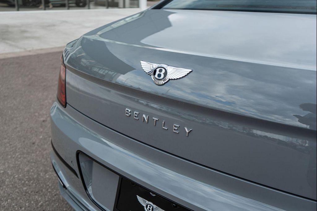 new 2025 Bentley Flying Spur car