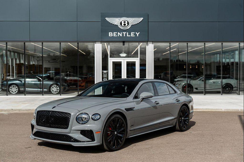 new 2025 Bentley Flying Spur car