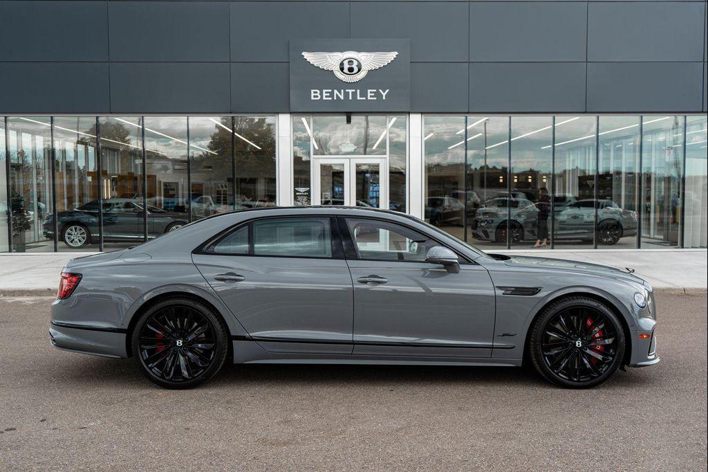new 2025 Bentley Flying Spur car