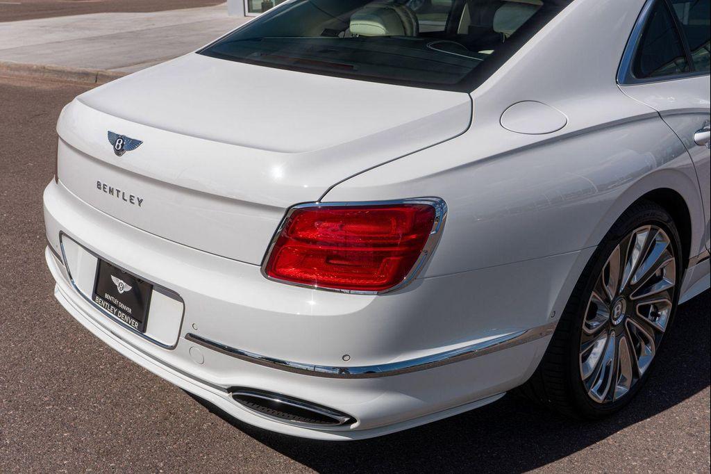 used 2025 Bentley Flying Spur car, priced at $289,900