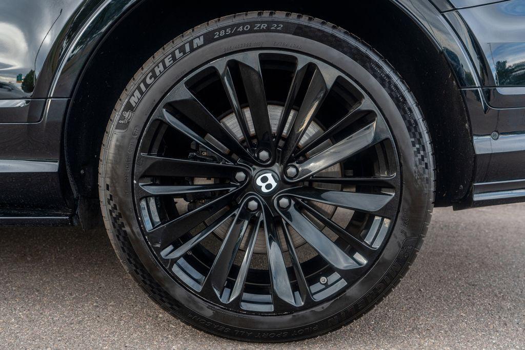 used 2022 Bentley Bentayga car, priced at $165,895