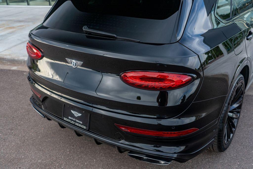 used 2022 Bentley Bentayga car, priced at $165,895