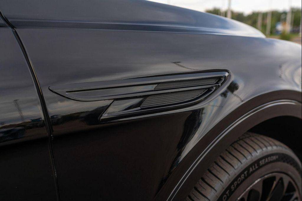 used 2022 Bentley Bentayga car, priced at $157,900