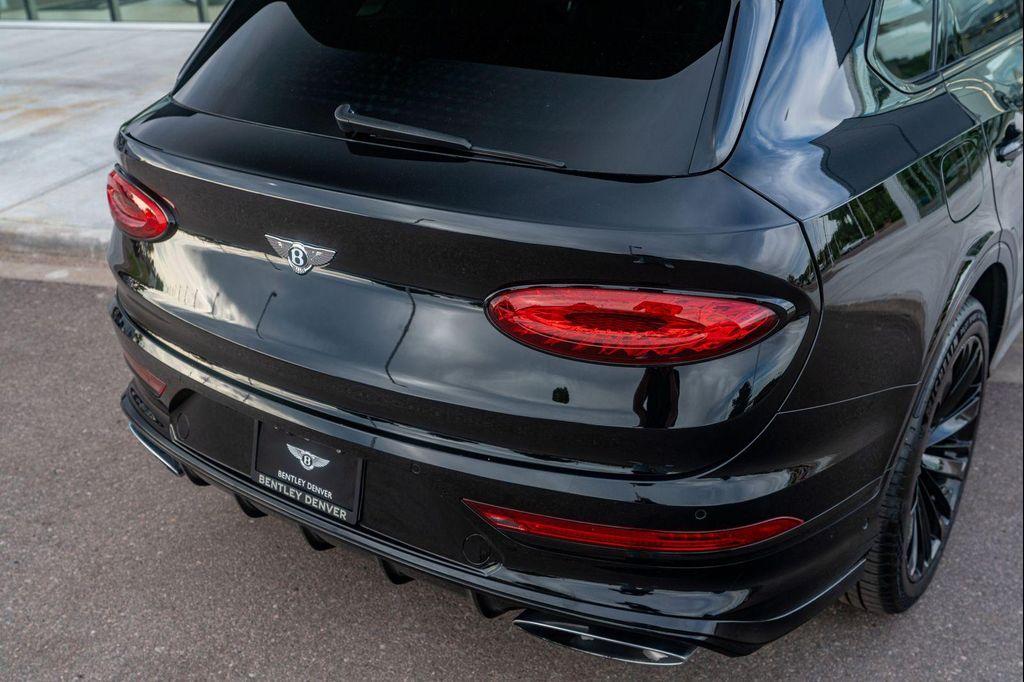 used 2022 Bentley Bentayga car, priced at $157,900