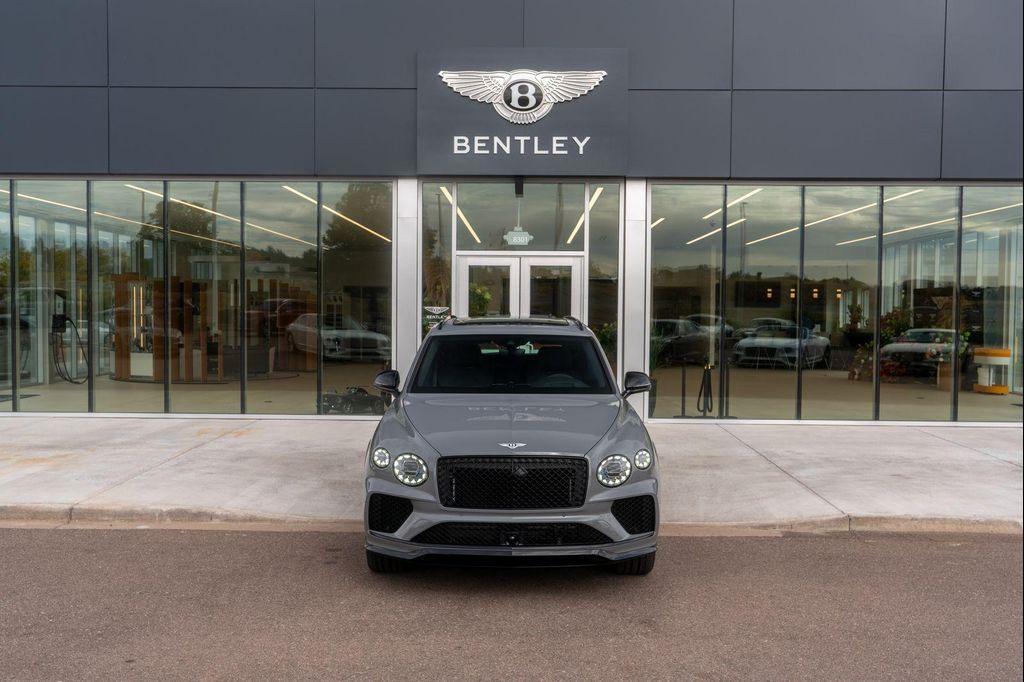 new 2025 Bentley Bentayga car