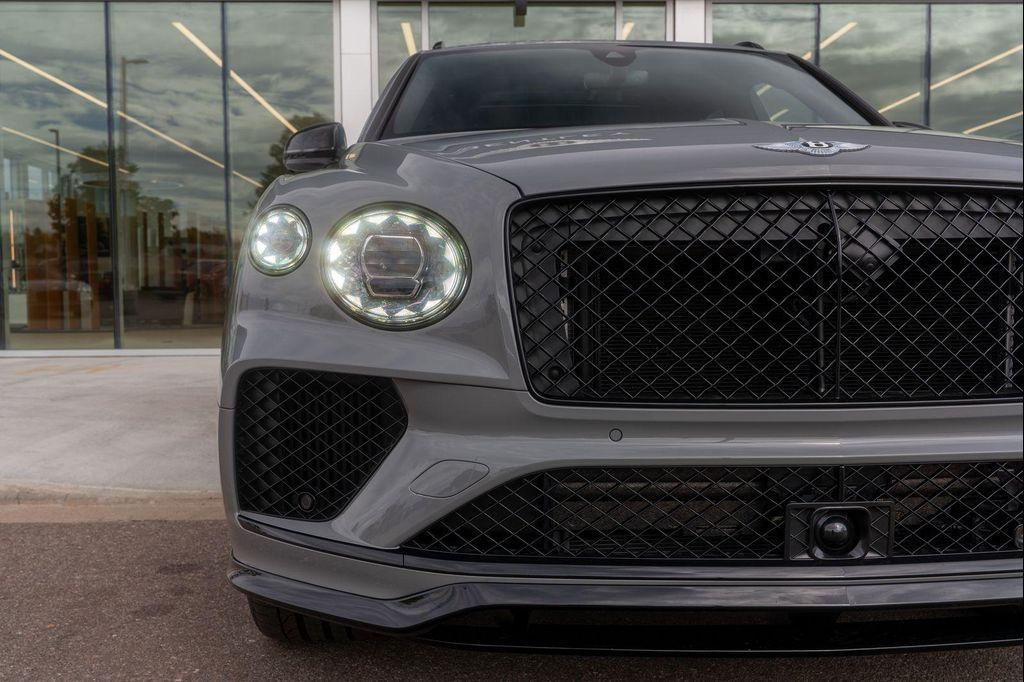 new 2025 Bentley Bentayga car