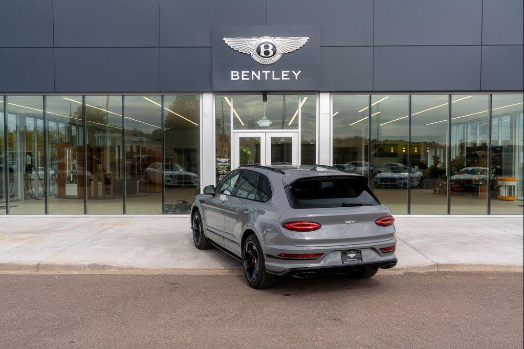 new 2025 Bentley Bentayga car