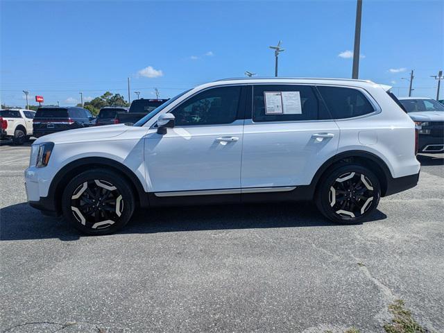 used 2023 Kia Telluride car, priced at $34,451