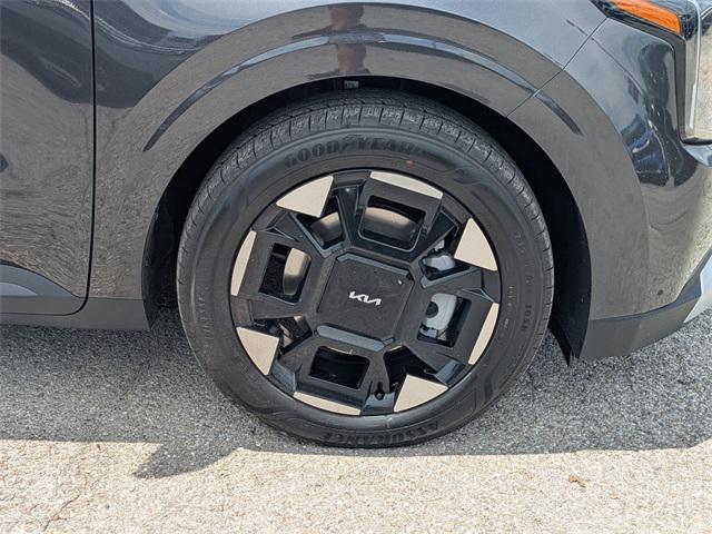 new 2026 Kia Carnival car, priced at $42,890