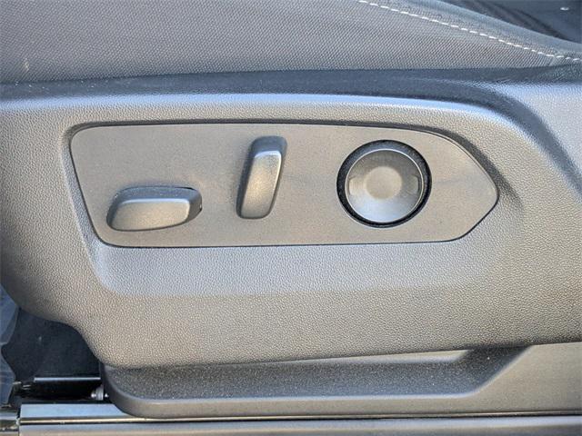used 2023 GMC Yukon XL car, priced at $45,996