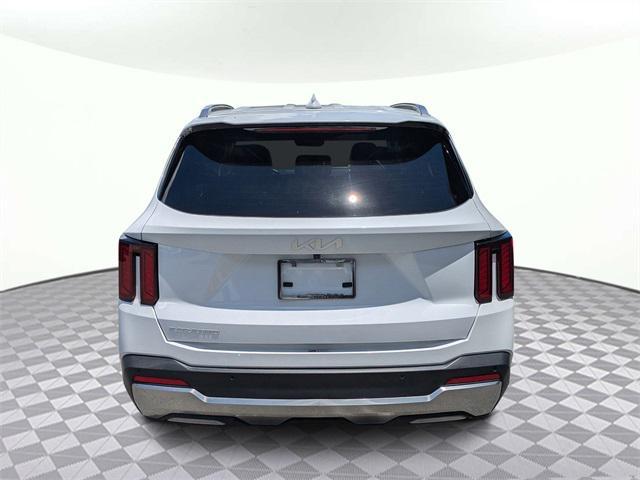 used 2024 Kia Sorento car, priced at $27,808