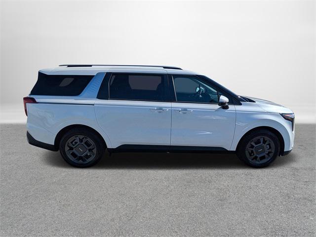 new 2026 Kia Carnival Hybrid car, priced at $45,385