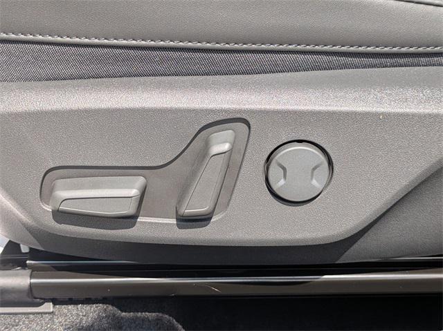 new 2025 Kia Niro car, priced at $29,718