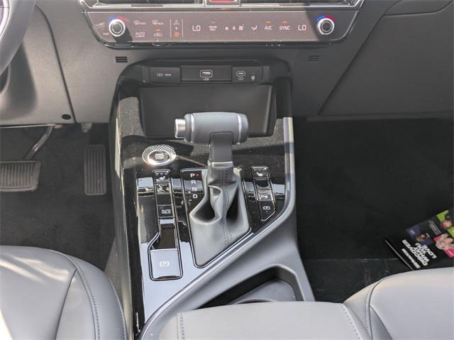 new 2025 Kia Niro car, priced at $29,718