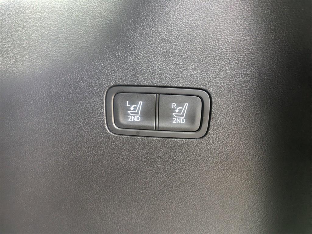 used 2024 Hyundai Santa Fe car, priced at $33,989