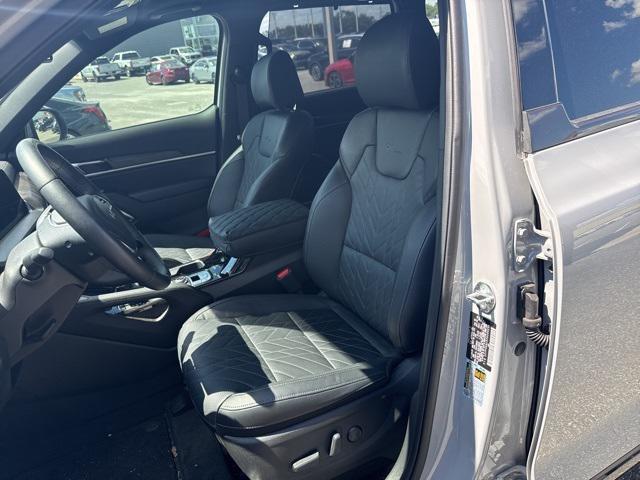 used 2025 Kia Telluride car, priced at $44,314
